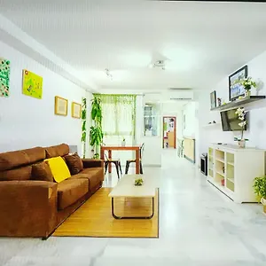 Apartment Malagueta Campos Eliseos, Malaga